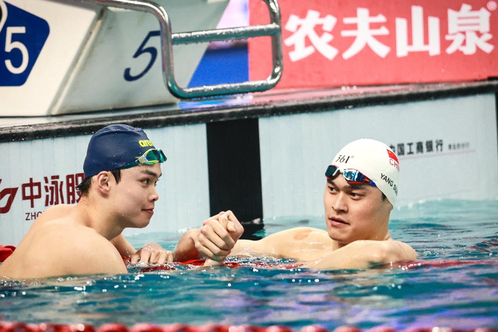 艺术表演将