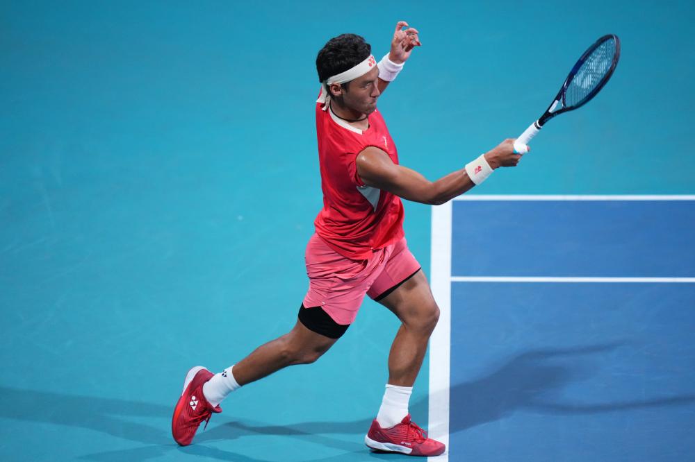 力将带领费 力将带领费